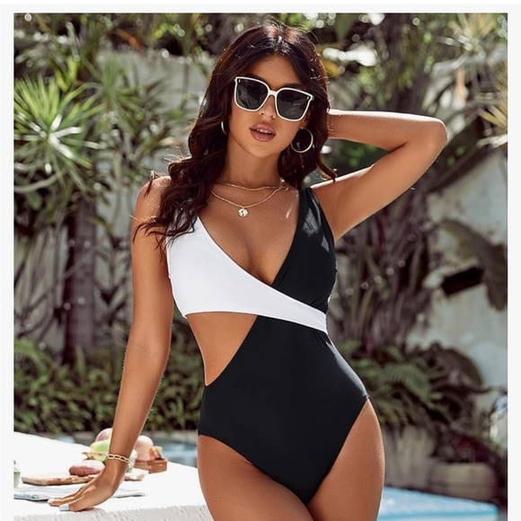 Blooming Jelly Womens One Piece Cutout Swimsuit Sexy High monokini Size Large - Picture 3 of 12